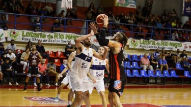 Ramiro Trebucq es uno de los puntos fuertes de Deportivo Viedma en su rotación. 