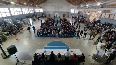 Unas 134 familias dieron un gran paso hacia el sueño de la casa propia. Foto Gentileza Municipalidad de Viedma. 