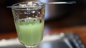Absenta: la revancha del licor prohibido