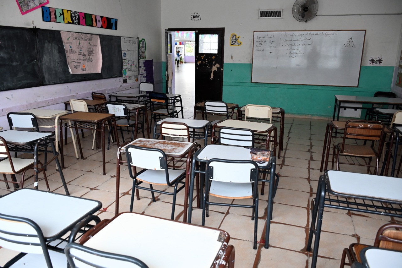 Aulas vacías en las escuelas de Viedma. Foto: Marcelo Ochoa.