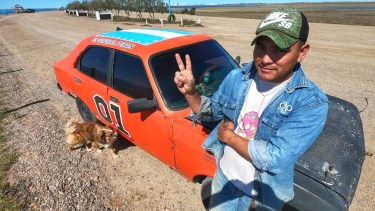 El General Perón, el Dodge 1500 tuneado en San Antonio como el General Lee de los Duques de Hazzard