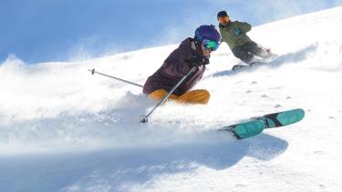 Cerro Bayo se encuentra a 45 minutos del aeropuerto de San Carlos de Bariloche.