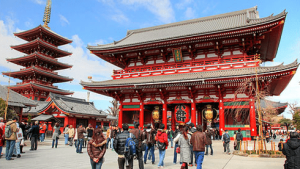 Japón reabre fronteras, sólo para 50 personas y con cuidadores