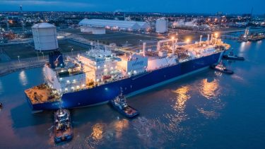 Nación confirmó que el invierno que viene no funcionará el segundo buque regasificador en Bahía Blanca.