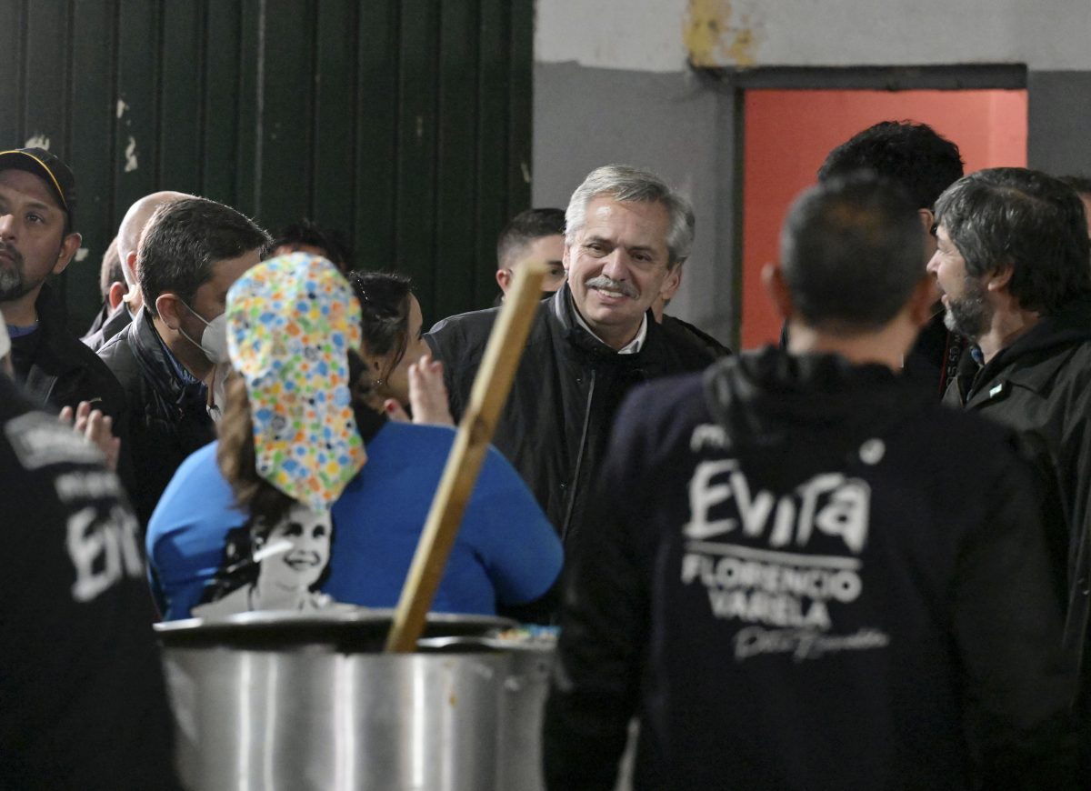 El presidente participo de un almuerzo organizado por el Movimiento Evita en Buenos Aires. (Foto: Telam)