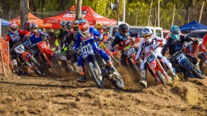 Carrasco, dueño de la victoria en el Sur de la República de motocross