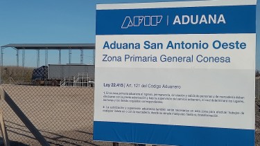 Salió el primer cargamento de nueces desde la Aduana de Conesa con destino Bielorrusia