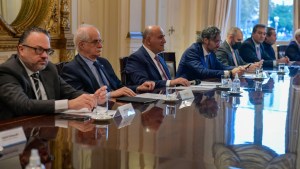 La advertencia de Juan Manzur en la reunión del Gabinete: «Al que no le gusta que se vaya»