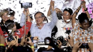 Colombia: denuncian un plan para suspender las elecciones