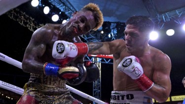 Castaño no pudo en la revancha con Charlo y perdió por nocaut