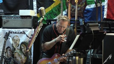 Metallica, mate y arenga a la selección