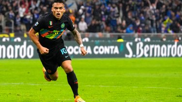 El Toro facturó por duplicado en el triunfo de Inter. (AP Photo/Antonio Calanni)