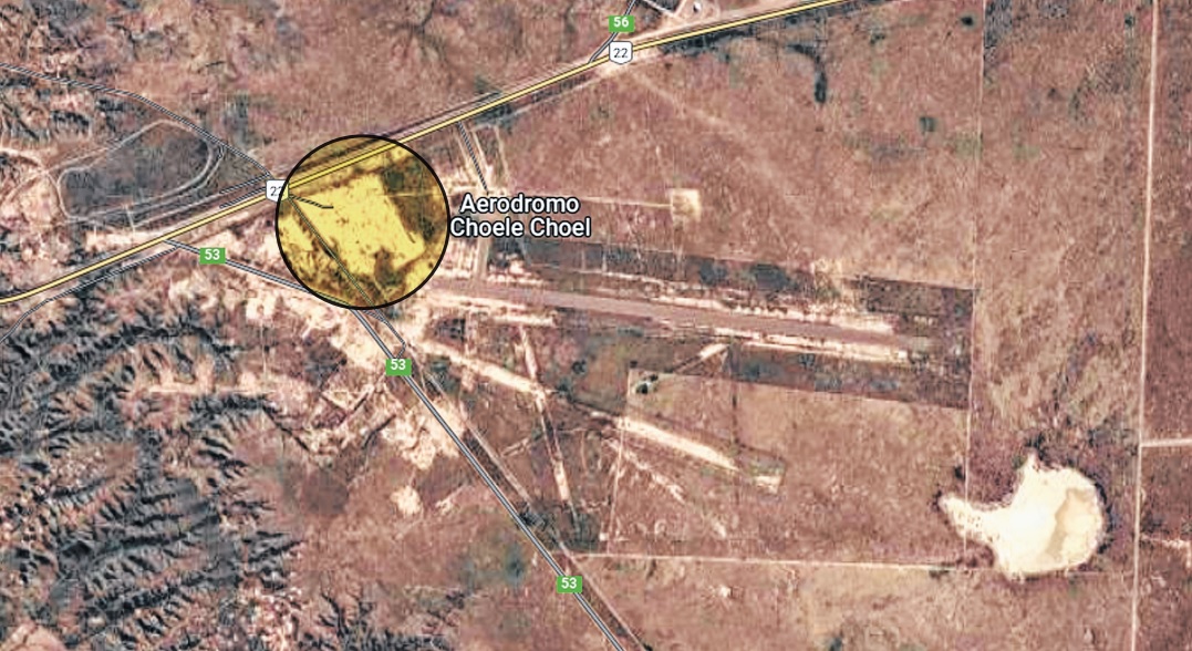 Las imágenes satelitales fueron decisivas para la ANAC, que comprobó la cercanía de la cantera con la cabecera de la pista.