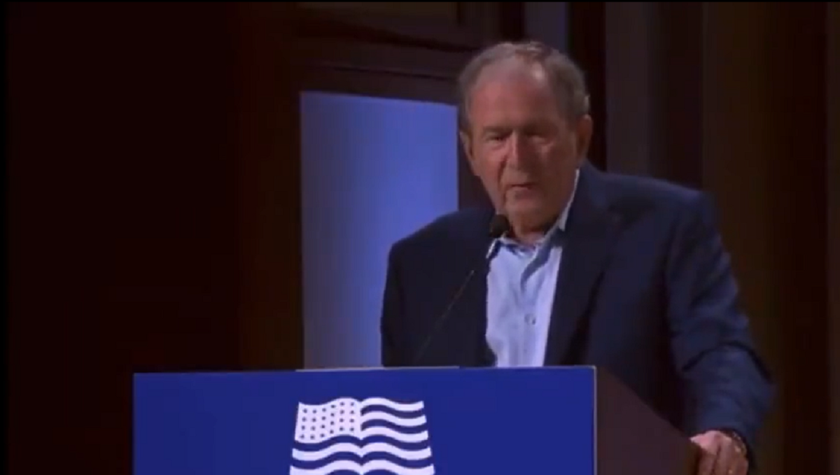 El expresidente Bush durante el discurso. 