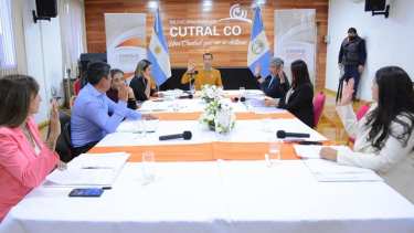 En sesión, se aprobó la modificación del llamado a licitación. (Foto: gentileza)