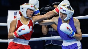 Flores logró una histórica medalla de bronce en el Mundial de boxeo