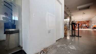 Hicieron un boquete en el lugar que utilizan para hacer las recargas de efectivo