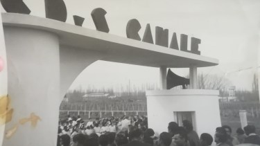 El Deportivo Canale empezó a ser club a mediados del '40, y supo contar con su propio campo de juego adentro del establecimiento. Gentileza