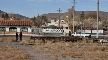 Un amplio espacio de predio ferroviario se encuentra cercado. Foto: José Mellado.