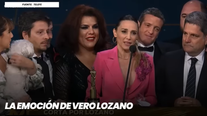 Vero Lozano emocionó a todos al recibir el Martín Fierro por Cortá por Lozano. 