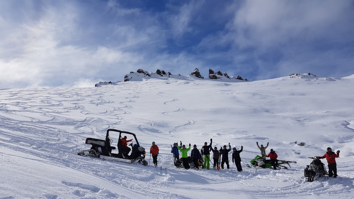 Mallín Alto es un exclusivo complejo de nieve para practicar esquí fuera de pista, está en Ñirihuau Arriba, a 23 km del aeropuerto de Bariloche. Foto: web Mallín Alto