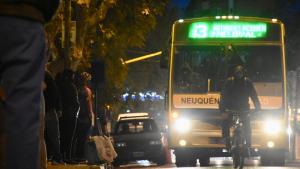 Hay colectivos hoy en Neuquén porque se levantó el paro de UTA