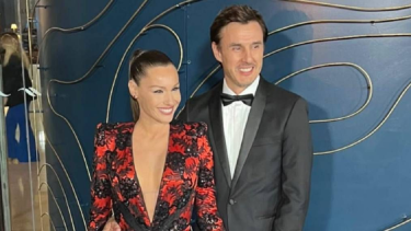 Pampita explicó por qué utilizó un vestido diseñado por Elsa Serrano. 