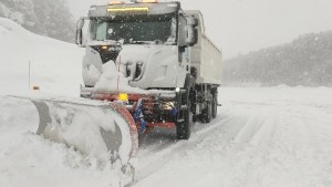 Pasos fronterizos: Samoré quedó habilitado y Pino Hachado estará cerrado hasta el lunes por el temporal de nieve