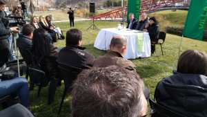 Gennuso presentó el programa «Bariloche para rionegrinos» en Regina