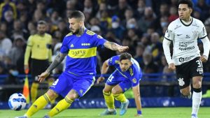 Benedetto: «Es una vergüenza que no hayan descontado más minutos con tanto tiempo parado»