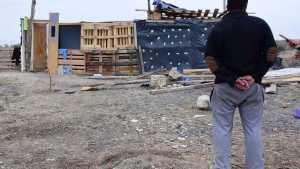 Una familia de la zona norte de Roca solicita ayuda para terminar de construir su vivienda