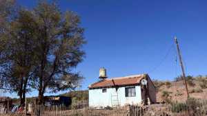 Sismos en Vaca Muerta: vecinos ven como «una burla» el anuncio para construir casas antisísmicas