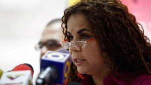 El Gobierno le impidió a una diputada chavista el ingreso al país