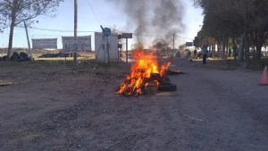 Por «abuso de autoridad», trabajadores bloquean el acceso a plantas de residuos de Roca