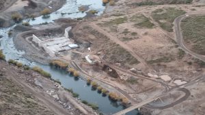 Microcentral de Nahueve: la provincia quiere encargarse de la operación de la represa