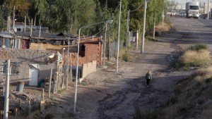 En Neuquén sigue la mediación por la electricidad para los barrios Ruca Antu y Trebol I y II
