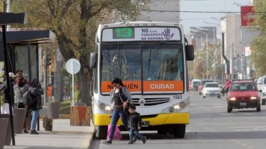 El Ministerio de Transporte dictó la conciliación obligatoria por cinco días y la UTA la acató. Foto: Archivo Yamil Regules