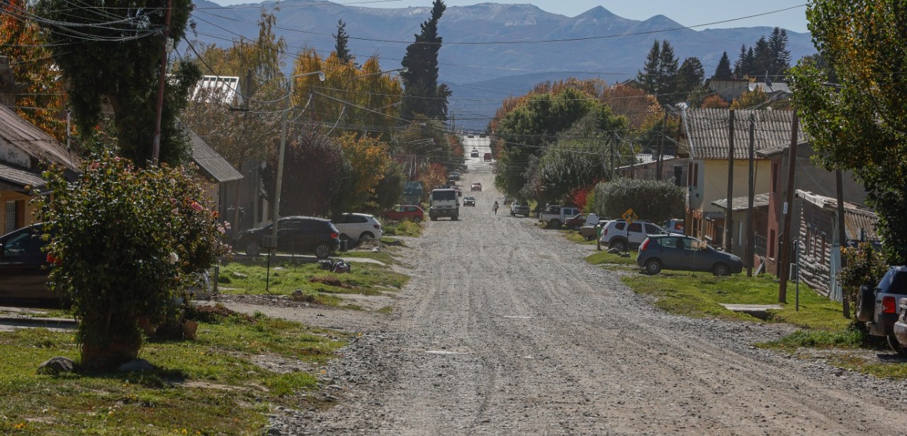 Bariloche: millonario plan de asfaltado para los accesos de los barrios del Este y Oeste