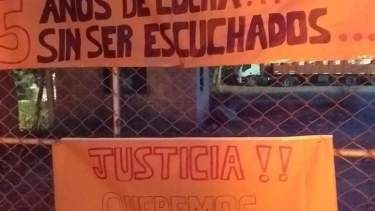 Permanecerán en el predio hasta obtener respuestas. Foto: Gentileza.