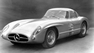 Subasta récord: pagaron 143 millones de dólares por un Mercedes Benz 1955