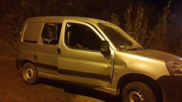 El auto fue encontrado en calle Rimelle y Esmeralda. Foto: Gentileza.  