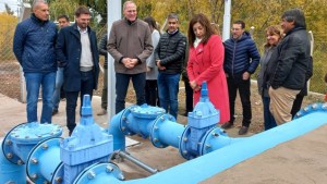 Inauguraron una obra de agua en Roca que beneficiará a 15 mil vecinos