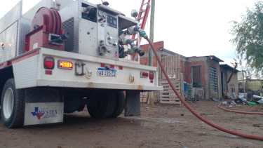 El hecho ocurrió hoy en calle Los Caldenes de Chacra Monte. Foto Gino Avoledo