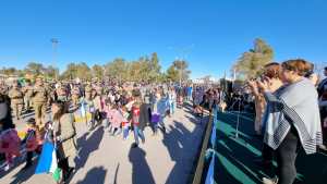 Comenzó el desfile patrio en Allen por su aniversario 112