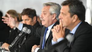 Alberto Fernández, duro contra Macri: «Estoy esperando que la Justicia llame a esos ladrones de guantes blancos»