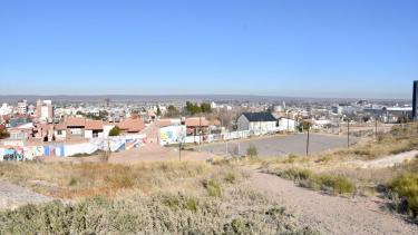 El hecho ocurrió en un descampado detrás de un hipermercado en Neuquén. (Foto: Matías Subat)