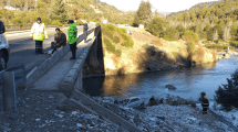 Imagen de Por el hielo, un auto cayó al río Foyel en El Bolsón