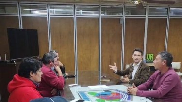 Acuerdan plan para mantenimiento de caminos rurales de Regina