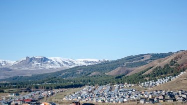 En San  Martín de  los Andes se buscan tierras para urbanizar. Hubo canje por terrenos municipales y se negocia con el Ejército (Patricio Rodriguez)