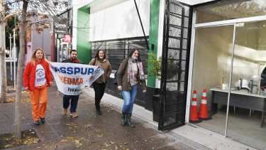 La delegación de Asspur llegando esta mañana a Trabajo. Foto: Marcelo Ochoa.